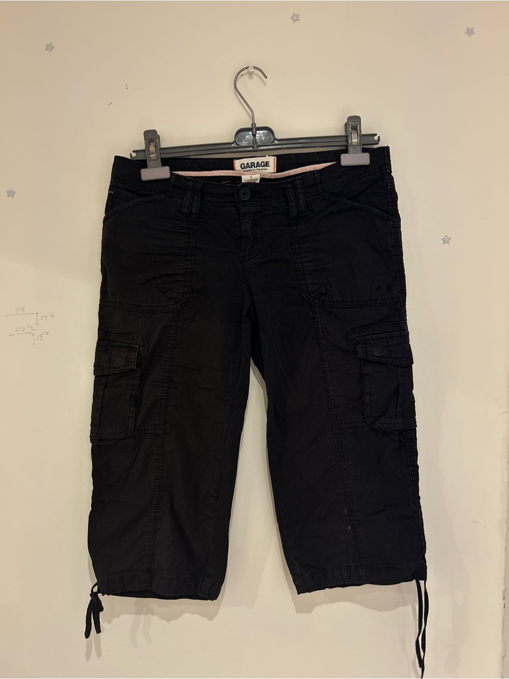 Garage Women's Black Cargo Capris